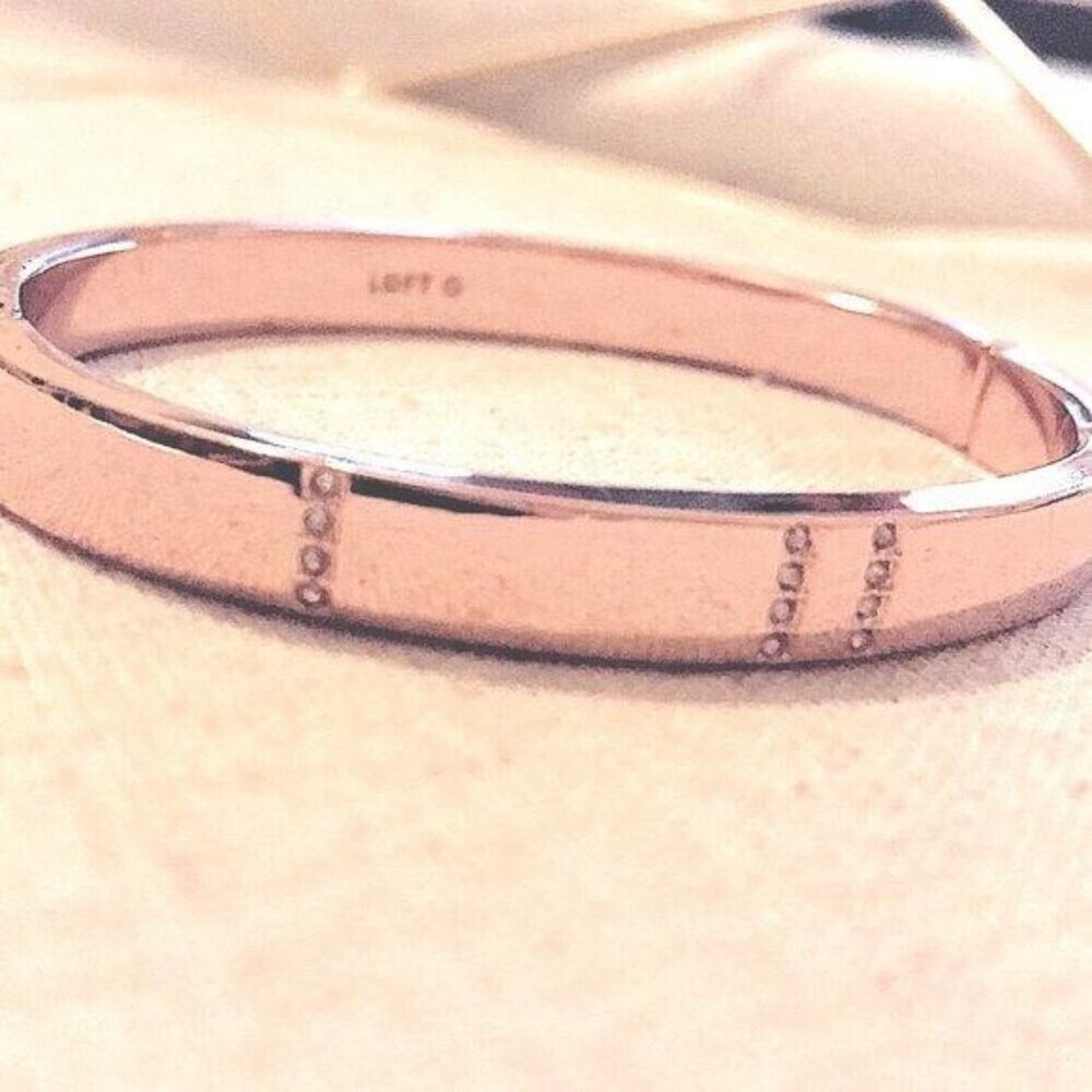 3/$20 SALE 🛒 Rose gold hinged cuff with crystals LOFT